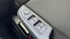 Renault Clio 1.6 E-TECH Hybrid 140 RS Line 5dr Auto Hybrid Hatchback